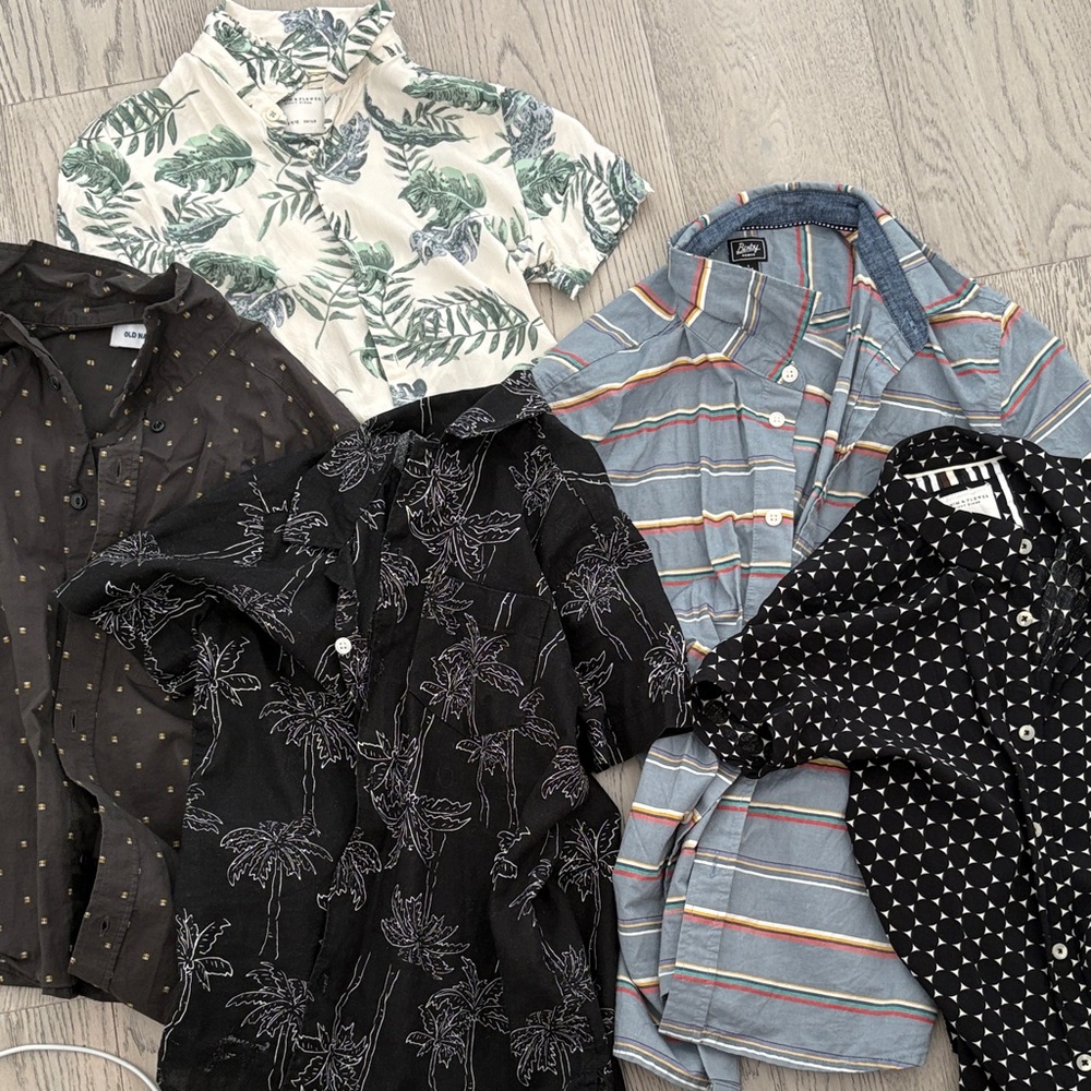 Assorted boy's  Casual Shirts short sleeve 5 shirts sizes 8 to 12